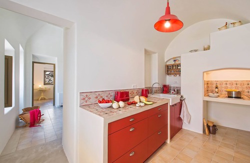 Emporio Villa | Mantilida Villa The House