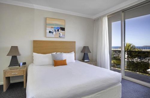 Mackay Harbour Hotel | Mantra Mackay