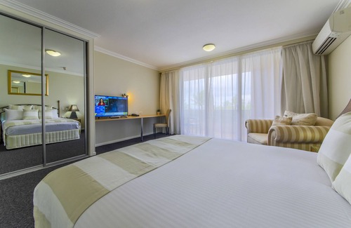 Mackay Harbour Hotel | Mantra Mackay