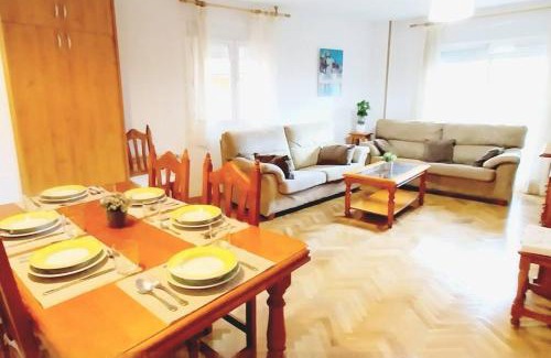 Manzanares el Real Apartment | Manzanares Getaway