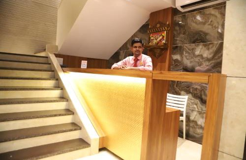 Thane West Hotel | Maple Inn