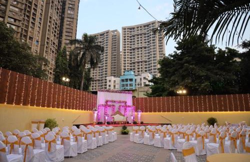 Thane West Hotel | Maple Inn