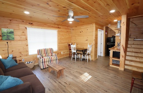 Blairsville Cabin | Maple Ridge Creek in the North Georgia Mountains