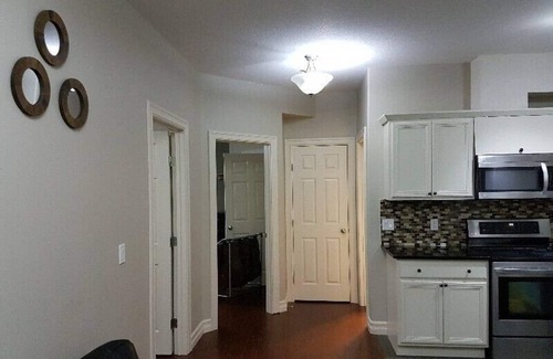 Timberlea Apartment | Maple Syrup Bedroom S