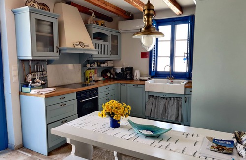 Vlikhos House | Marilia House