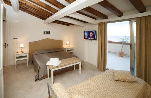 Santa Teresa di Riva Apartment | Marina di Savoca