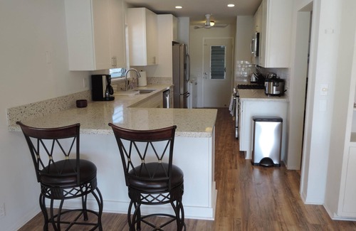 Portlock House | Marina front home with Makapuu Blue Swimming Pool.