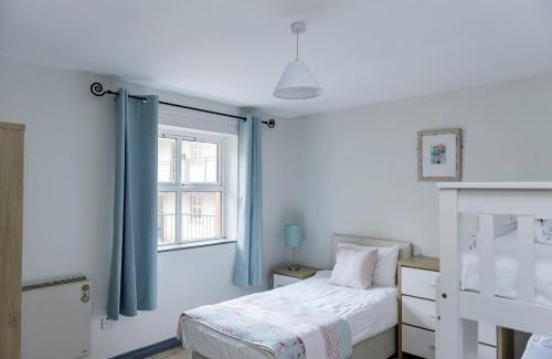 Drumacrin Apartment | Marine Court Sea View