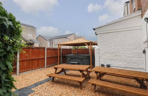 Southport Cottage | Marine House