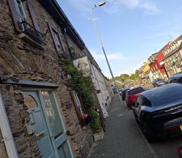 Innishannon Apartment | Mariners Rest One Bedroom Apartment in Innishannon Village