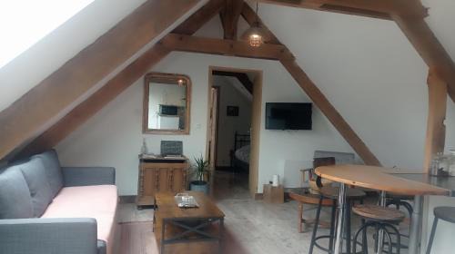 Saint-Martin-des-Entrees Apartment | Maris Domus près des plages du débarquement