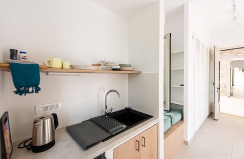 Embrosneros Villa | Markakis Estate/The Venue