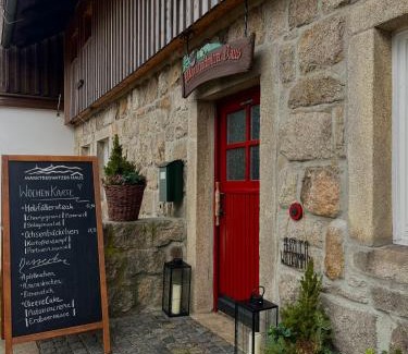 Waldershof House | Marktredwitzer Haus