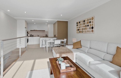 Queenscliff Apartment | MARLEYS Place