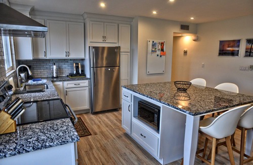 Independence Square Condo | Marquise 204 Beachfront 2br, 2 Bath condo-Directly on Beach!