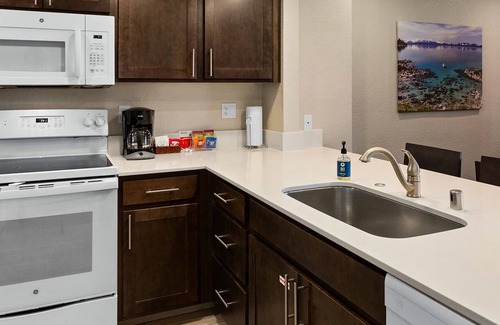 Tahoe Village Apartment | Marvelous 2-bedroom Tahoe I in Lake Tahoe