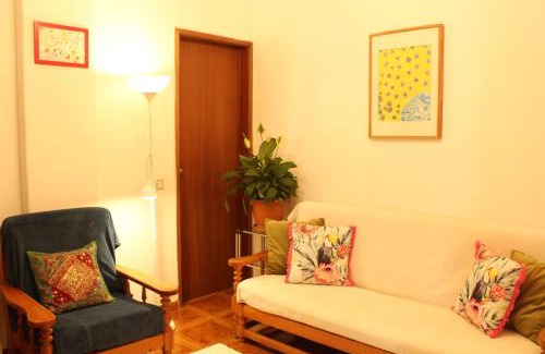 Carnaxide Apartment | Mary's House