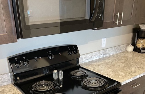 Marysville Apartment | MARYSville for the Holidays!