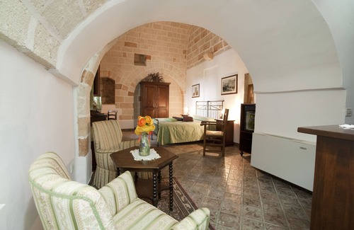 Avetrana Hotel | Masseria Bosco & Masseria Strazzati