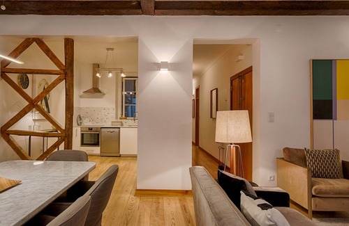 Encarnacao Apartment | Master Historical Gem in Chiado