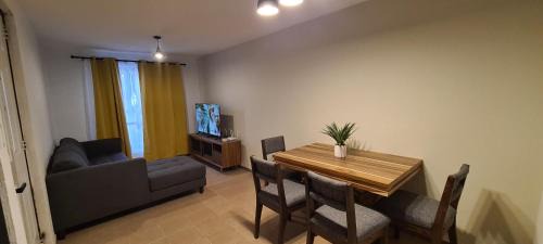 Leon House | Mateo's House