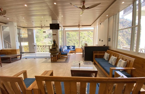 Dunda Hotel | Maulyar Forest Resort