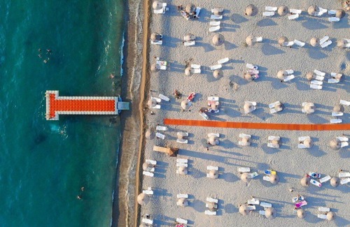 Foca Villa | Mavi bayraklı koyda denize sıfır lüks suit