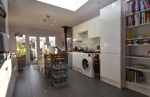 Rye Harbour Cottage | May's House, only 5 minutes from Rye Harbour Nature Reserve & dog friendly