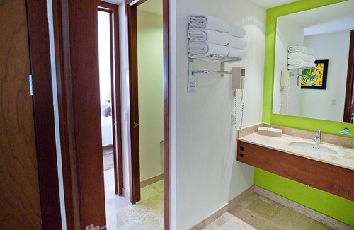 Quintas del Mar Resort | Mayan Palace Resort, 1 Bedroom, 1 Bath, sleeps 6, Mazatlan