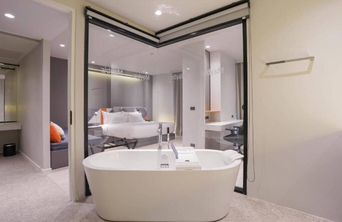 Mueang Samut Prakan District Hotel | Maybis Hotel