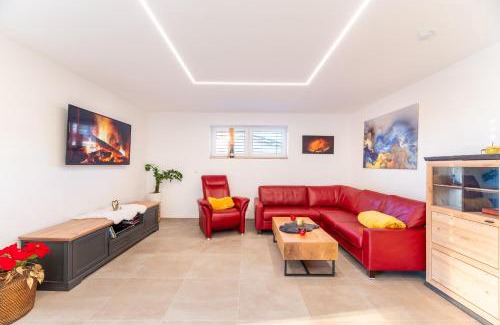 Dobl House | Mc Home Neues und sonniges Doppelhaus, Top 2 mit grossen Garten und E-Ladestation in Dobl bei Graz