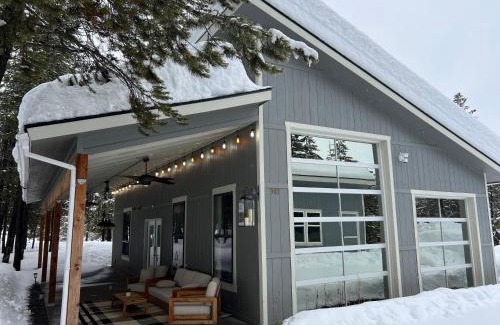 Rivers Crossing House | McCall Art House