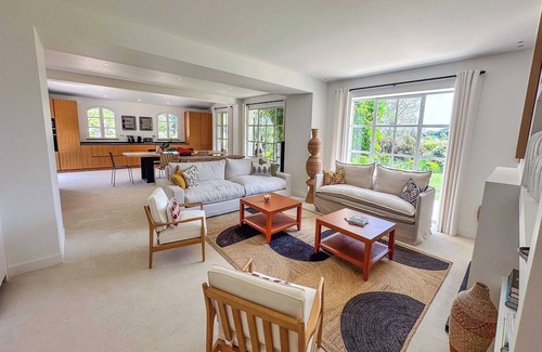 Cote d'Azur- French Riviera Apartment | Mediterranean Villa– 6BD/12P–South of Saint-Tropez