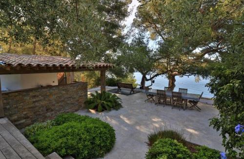 Le Pradet House | Mediterranean Villa With Sea View In Bormes