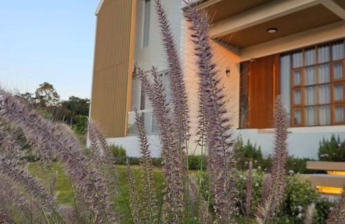 Nong Sarai Villa | Meefan private pool villa