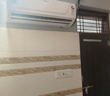 Mehandipur Hotel | Mehandipur Balaji Yatri Niwas