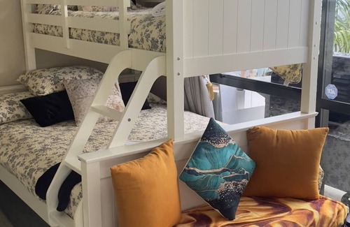 Te Kuiti Bed & Breakfast | Mel's Retreat - Deluxe Family Room with Disability Access