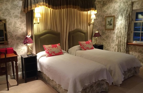 Slate Islands Bed & Breakfast | Melfort House