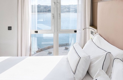 La Coruna Hotel | Melia Maria Pita