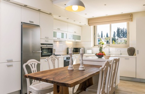 Corfu Town Villa | Melithea Seaview Villa: Stunning views, Infinity heated pool, Indoor jacuzzi