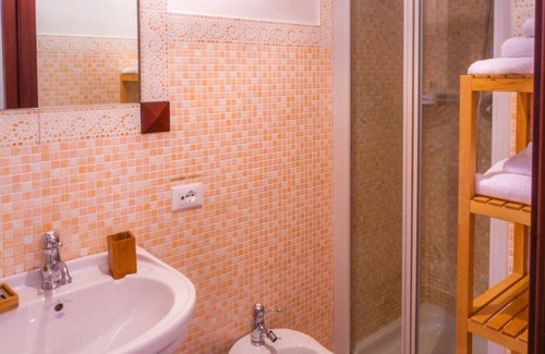 Bari City Centre House | melo accommodations double