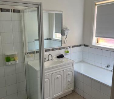 Melton Hotel | Melton Motor Inn and Apartments