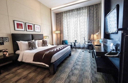 Hiranandani Gardens Hotel | Meluha - The Fern