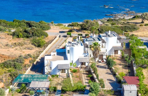 Kiotari House | Memi Beach Front Villa