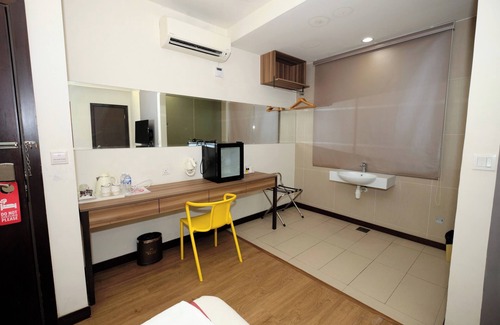 Taman Charming Hotel | Memoire Hornbill Hotel Kuching Sarawak