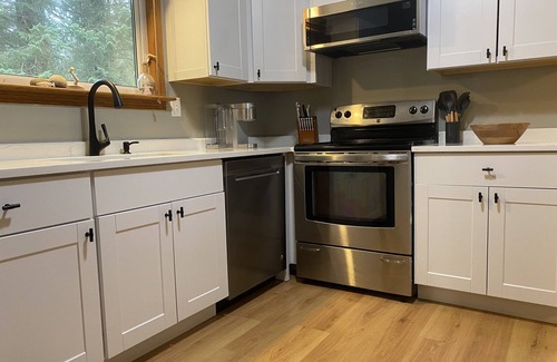 Mendenhall Valley House | Mendenhall Valley Home - CBJ 1000109