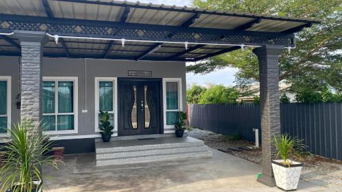 Kampung Gertak Seratus House | Mentari Homestay & Roomstay