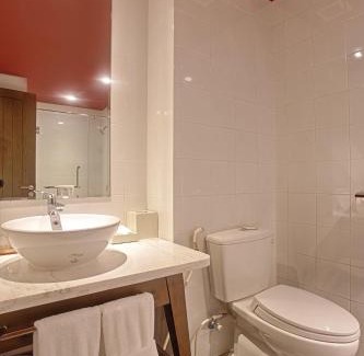 Hoa Vang Hotel | Mercure Danang French Village Bana Hills