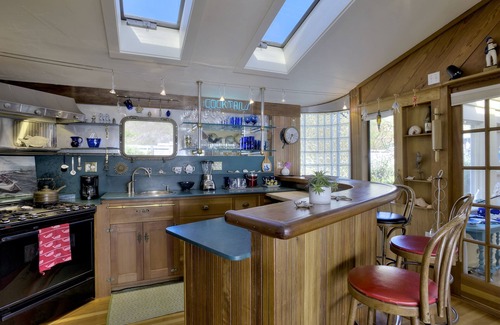 Marshall Cottage | Mermaid's House (Admiral's Quarters) - Tomales Bayfront, Point Reyes, Marshall