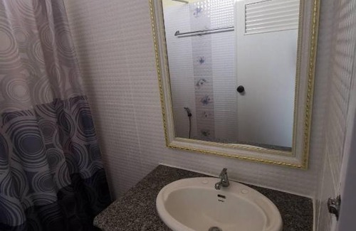 Surin Hotel | Metro Residence